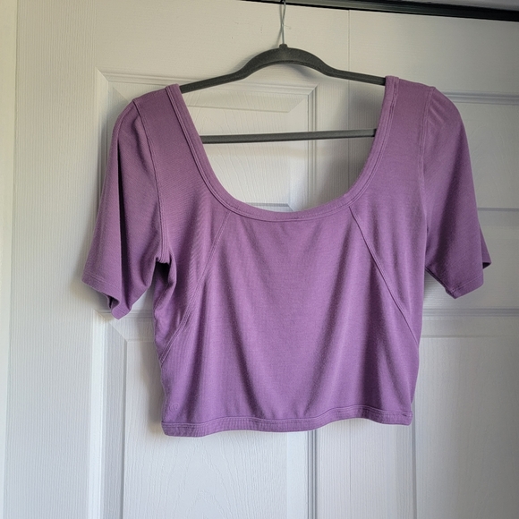 Lululemon Ribbed Short Sleeve Crop Tee Top Shirt - Picture 5 of 5